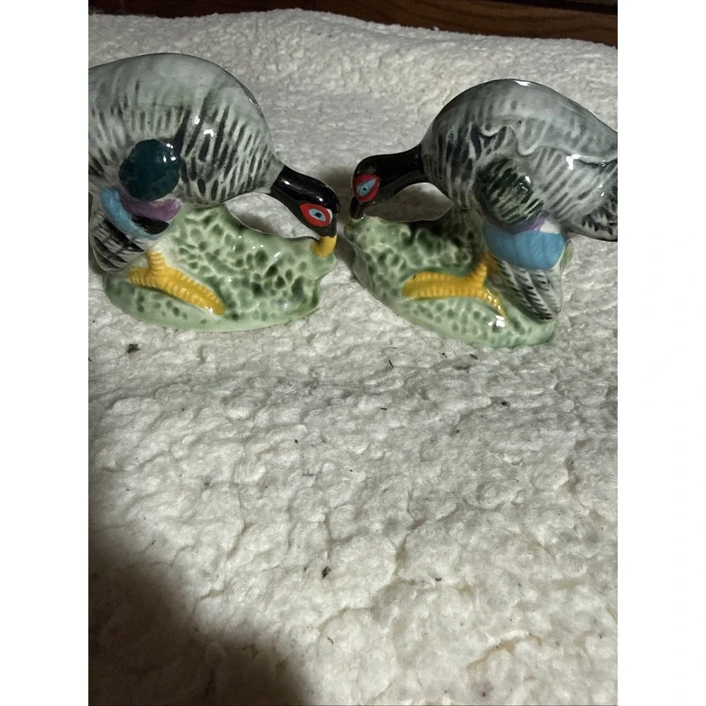 Vintage Turkey Salt and Pepper Shakers Hand Painted 2 Female Hens No Male Tom's